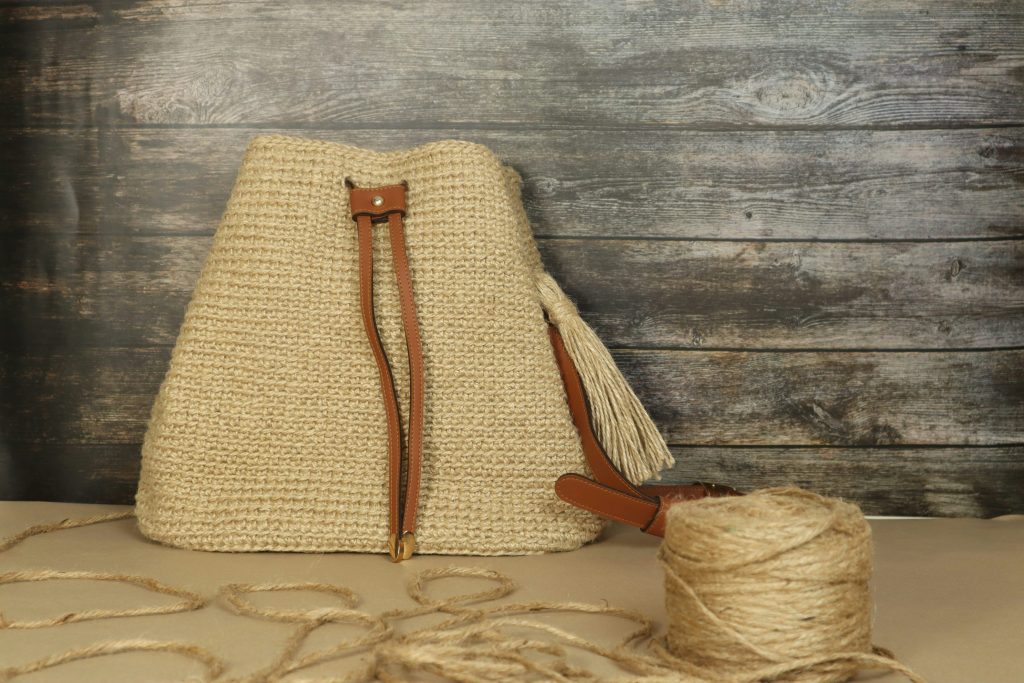 Sac en corde naturelle – création textile avec fournitures de qualité

